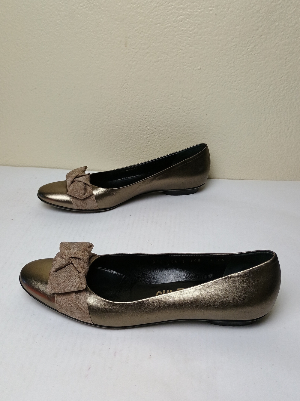 Salvatore Ferragamo 8 Metallic Bronze Bow-Trim Ballet Flats